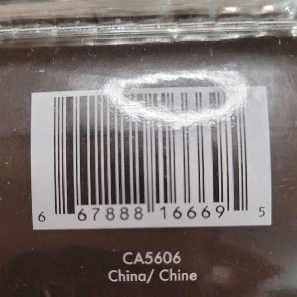 NWT Red Robe - Picture 8 of 8